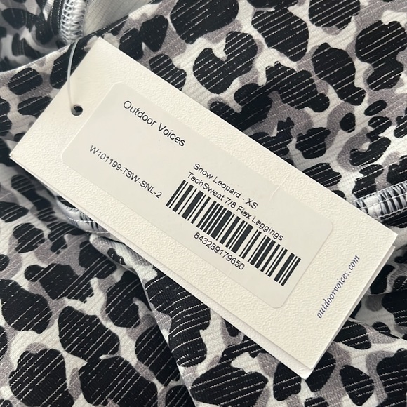 NWT Outdoor Voices TechSweat 7/8 Flex Legging in Snow Leopard - Picture 3 of 5